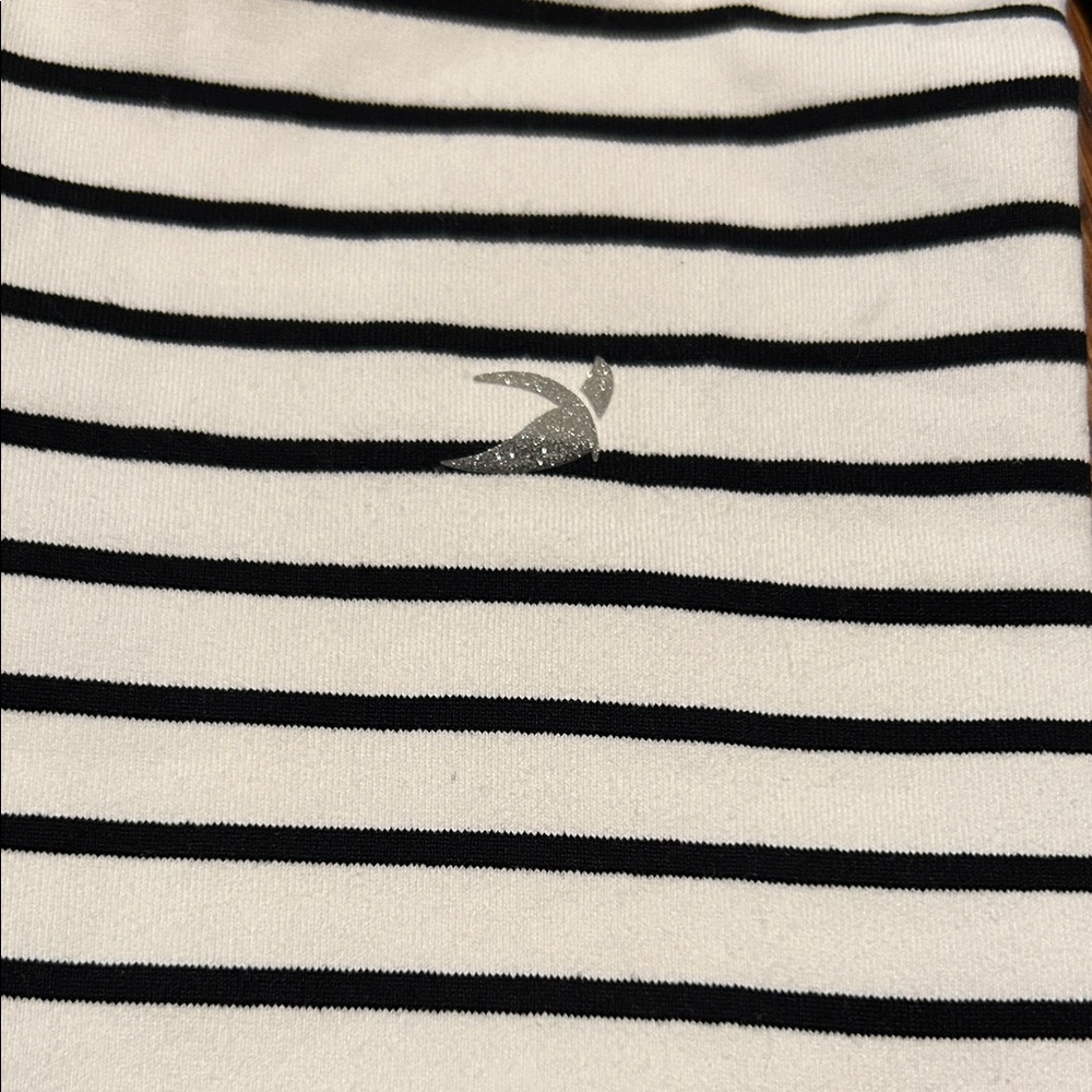 Black and White Striped Leggings - Picture 3 of 3